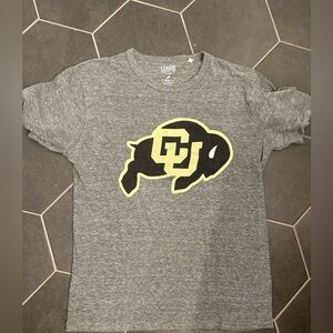 League Classic Fit CU Boulder Large Gray Graphic T-Shirt